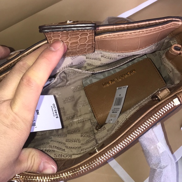 💕🌸mk Satchel set💕Kellen crossbody - Picture 7 of 8